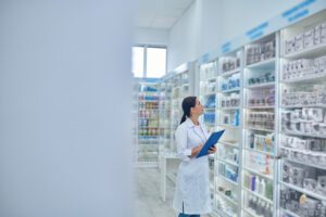 Descubra 7 estratégias de precificação para valorizar seus produtos, comunicar seu valor e aumentar vendas com margem. Domine a arte de precificar!
